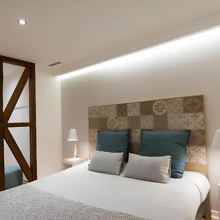 Daire Casa Do Castelo 2- Work Or Relax In The Historic Heart Of Lisbon! *